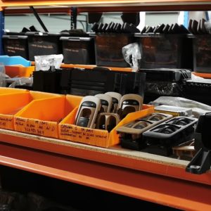 DIVERS BOITIERS ÉLECTRONIQUE, RELAIS, COMMUTATEURS, FAISCEAUX, COMMODO PORSCHE N°5238