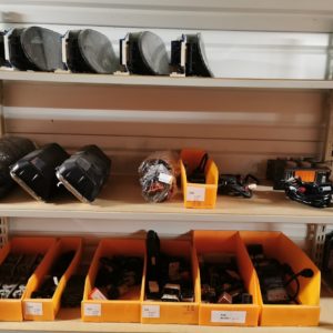 DIVERS RELAIS , BOITIERS ÉLECTRONIQUE , FAISCEAUX , COMMODO , INTERRUPTEURS , COMPTEURS PORSCHE N°5254