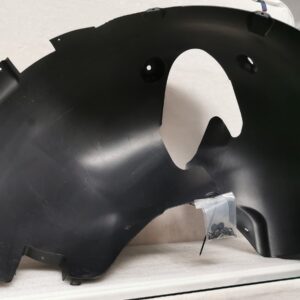 COQUILLE DE PASSAGE DE ROUE PORSCHE CAYENNE / 95550496104 / 95550496204