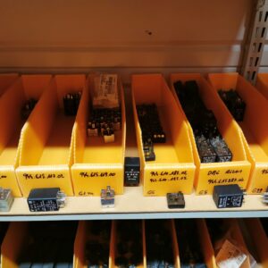 DIVERS RELAIS PORSCHE 944