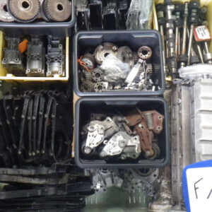 DIVERSES PIECES MOTEUR PORSCHE 944 TT MODELS / N°2415