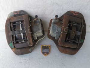 ETRIER DE FREINS AVANT PORSCHE 924 TURBO / 477615109 / 477615110 / N°6122