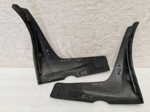 SPOILER CAOUTCHOUC AILE ARRIÈRE PORSCHE 924 / 477853383 / 477853384 / N°6121