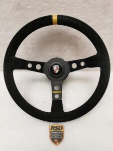 VOLANT MOMO ALCANTARA NOIR PORSCHE 911 CLASSIC / N°6118