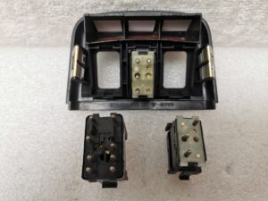 CACHE SUPÉRIEUR CONSOLE CENTRALE PORSCHE 964 / 964552135011DB / N°6113