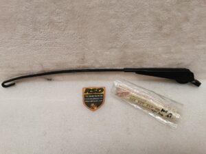 BRAS D'ESSUIE GLACE AVANT PORSCHE 928 / 92862821305 / N°6159