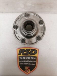 MOYEU DE ROUE AVANT PORSCHE 964 CARRERA 4 / 96434106501 / 96434106505 / N°6177