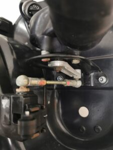 MÉCANISME ET MOTEUR ÉLECTRIQUE LÈVE-PHARES PORSCHE 968 / N°6174