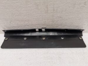 CACHE PLASTIQUE SERRURE AVANT PORSCHE 964 / 96455508501 / N°6217