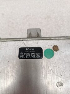 CALCULATEUR MOTEUR SONDE LAMBDA USA PORSCHE 911 / 93161710100 / N°6195