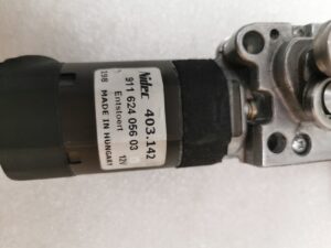 MOTEUR DE CROCHETAGE ÉLECTRIQUE PORSCHE 993 / 91162405503 / 911624055GX / 91162405603 / 911624056GX / N°6203