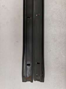 JOINT DE CADRE DE PAVILLON PORSCHE 993 CABRIOLET / 99356118900 / N°6211