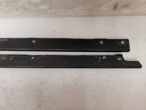 BAGUETTE DE RETENUE D'EAU POUR ARMATURE DE CAPOTE PORSCHE 993 CABRIOLET / 9935613010070K / 9935613020070K / N°6214