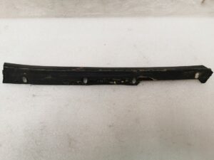 RAIL DE RETENUE POUR CAPOTE ÉLECTRIQUE PORSCHE 993 CABRIOLET / 9935613250070B / 9935613260070B / N°6213