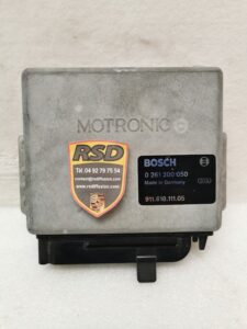 CALCULATEUR DME PORSCHE 911 3P2 CARRERA / 91161811105 / 911618111EX / N°6215