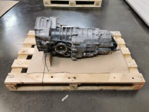 BOITE DE VITESSE TYPE G5020 6 VITESSES AVEC AUTOBLOQUANT PORSCHE 993 / 95030002020 / N°6271