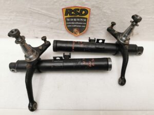 JAMBE D'AMORTISSEUR AVANT PORSCHE 911 3L2 CARRERA / 91134104105 / 91134104205 / N°6234