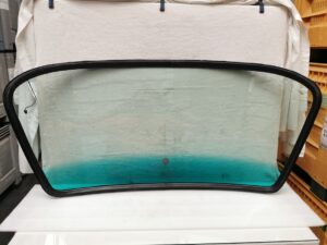 PAREBRISE AVANT TEINTÉ AVEC BANDE VERTE PORSCHE 911 / 91154122504 / N°6267