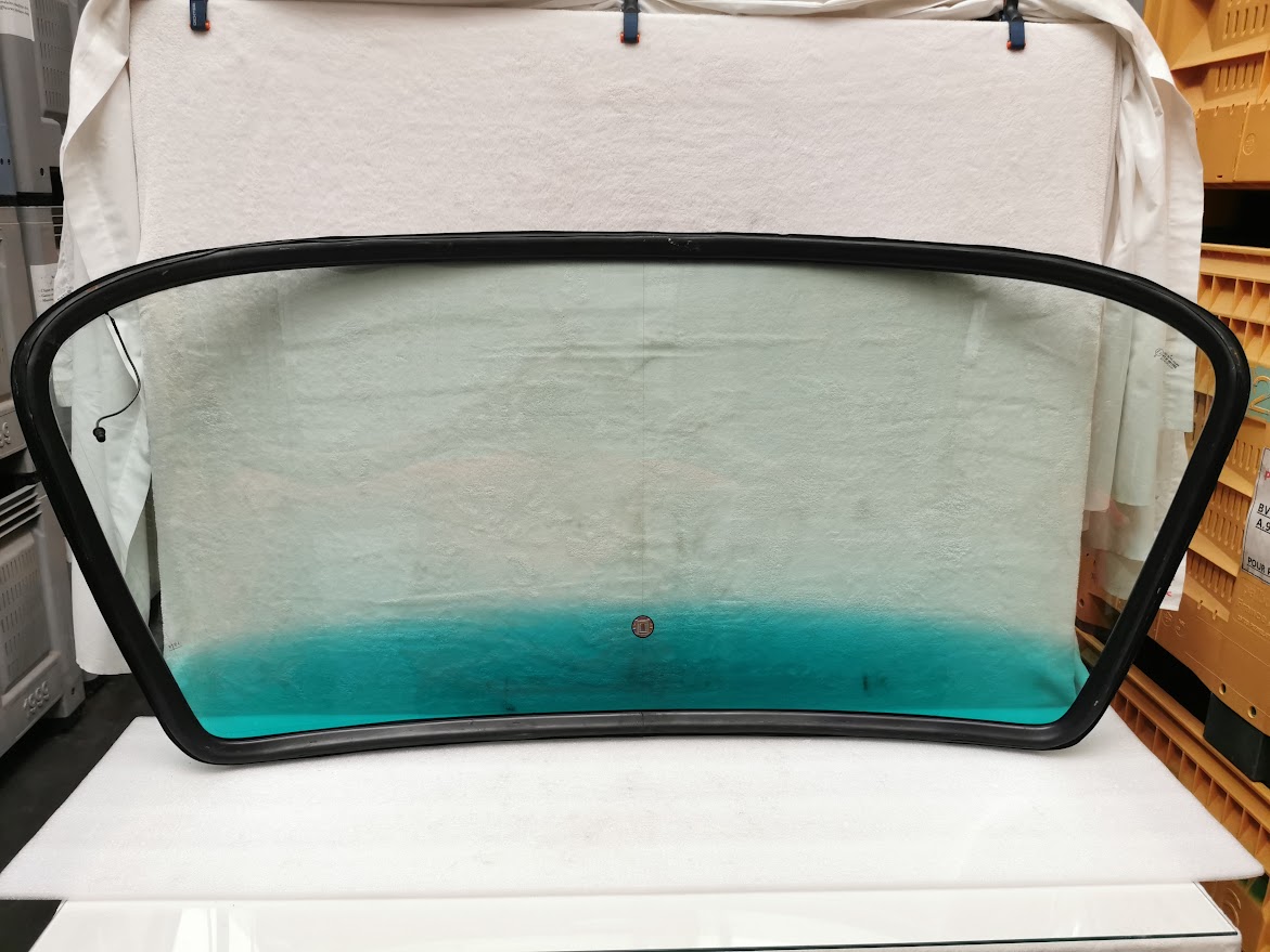 PAREBRISE AVANT TEINTÉ AVEC BANDE VERTE PORSCHE 911 / 91154122504 / N°6267