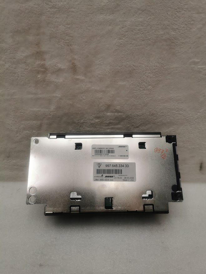AMPLIFICATEUR BOSE PORSCHE 997 / 99764533433 / N°6256