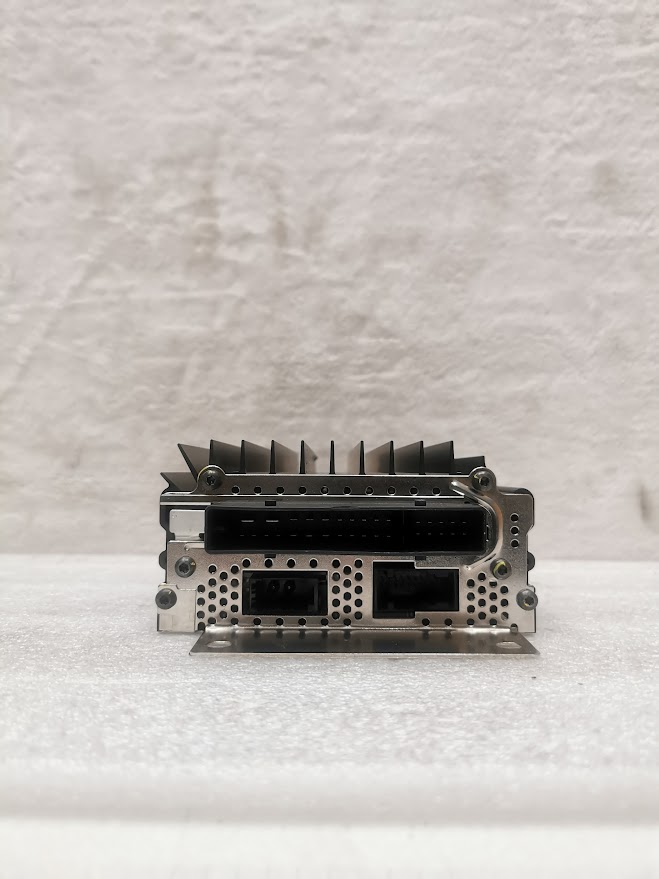 AMPLIFICATEUR BOSE PORSCHE 997 / 99764533433 / N°6256
