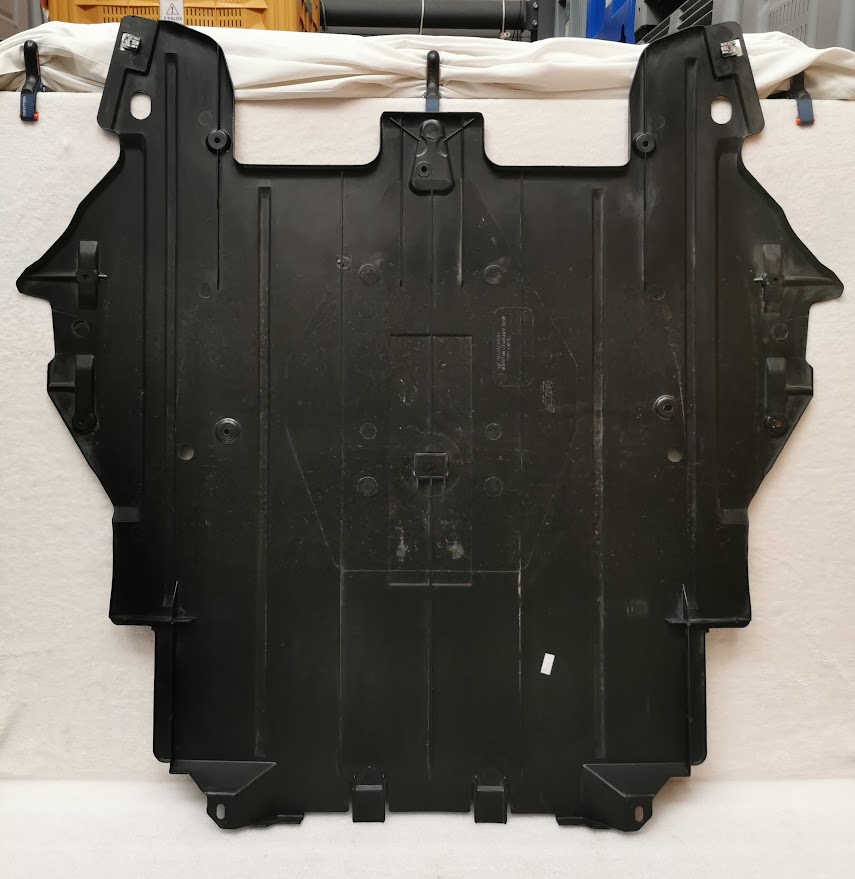 CACHE AVANT SOUS CAISSE PORSCHE 997 / 99750452702 / N°6269