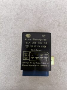 CALCULATEUR D'ALARME PORSCHE 911 / 92863710403/ N°6277