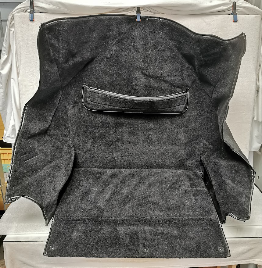 TAPIS DE COFFRE AVANT NOIR PORSCHE 993 / 993551067035FV / N°6286