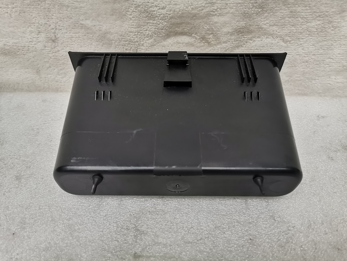 VIDE POCHE CONSOLE CENTRALE SUPÉRIEURE PORSCHE 996 / 9965522430101C / N°6278