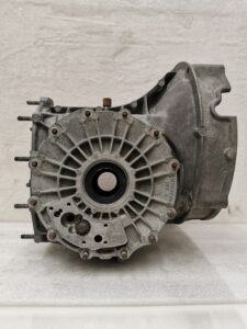 CARTER DE BOÎTE DE VITESSE 915 PORSCHE 911 3L2 / 91530131106 / N°6302