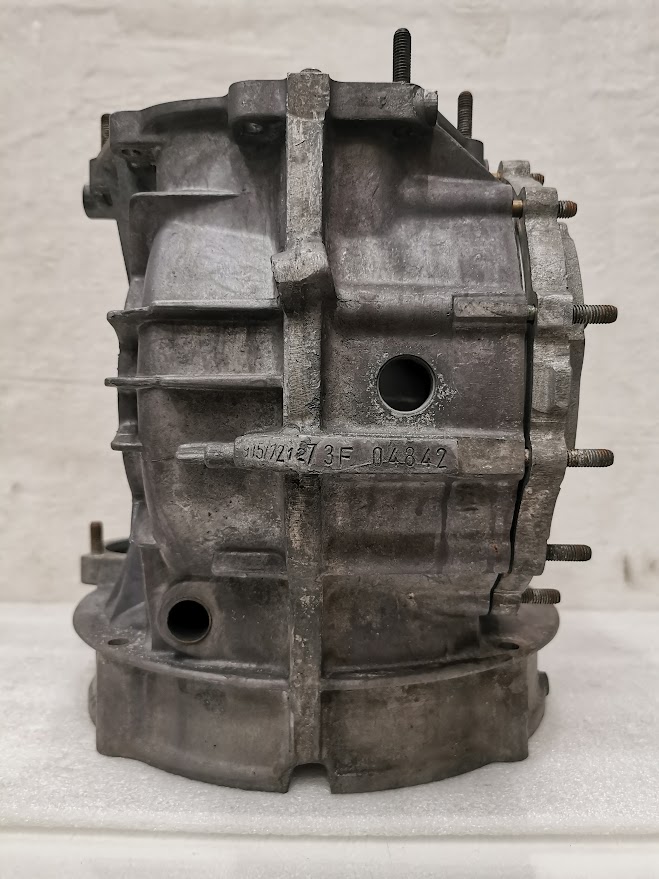 CARTER DE BOÎTE DE VITESSE 915 PORSCHE 911 3L2 / 91530131106 / N°6302