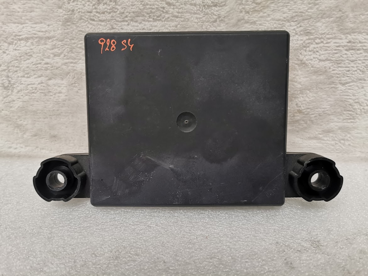 CALCULATEUR PORSCHE 928 / 92861813600 / N°6297