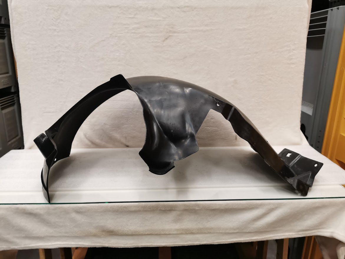 COQUILLE DE PASSAGE DE ROUE PORSCHE 997 / 99750420400 / N°6310