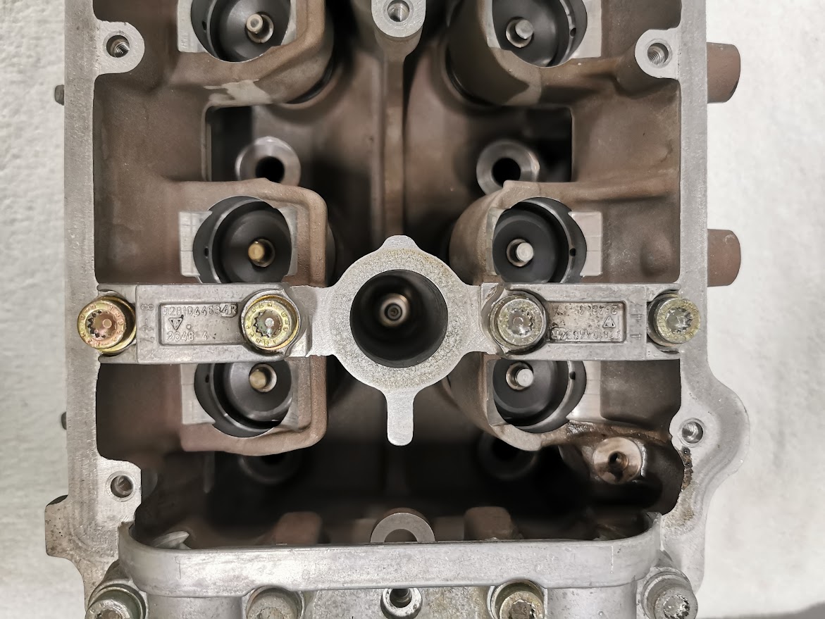 CULASSE PORSCHE 928 / 92810401406 / N°6320