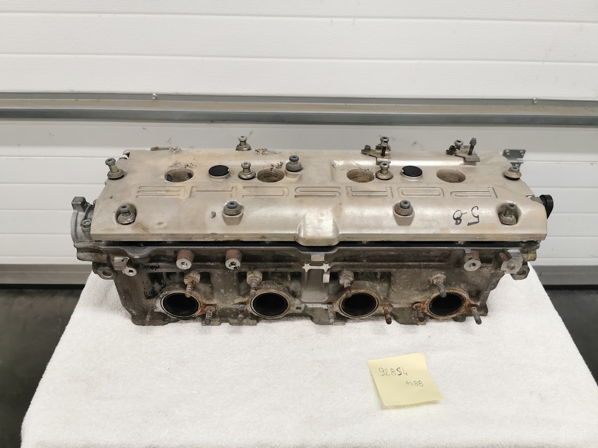 COUVRE CULASSE PORSCHE 928 / 92810446108 / N°6321