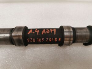 ARBRE A CAMES CYLINDRES 1-4 ADMISSION M28-42 PORSCHE 928 / 92810527100 / N°6324