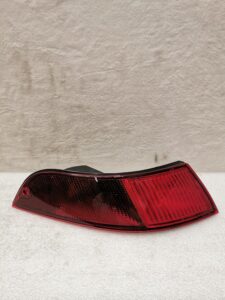 FEU ARRIÈRE PORSCHE 993 CARRERA 4 / 99363140301 / N°6345