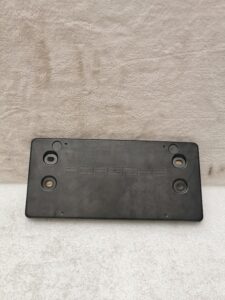 SUPPORT DE PLAQUE DE POLICE PORSCHE CAYENNE 92A / 958701105169B9 / N°6346