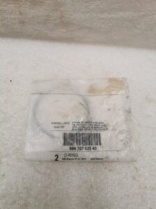 JOINT TORIQUE POUR POMPE LIQUIDE DE REFROIDISSEMENT PORSCHE 918 / 99970762540 / N°6347