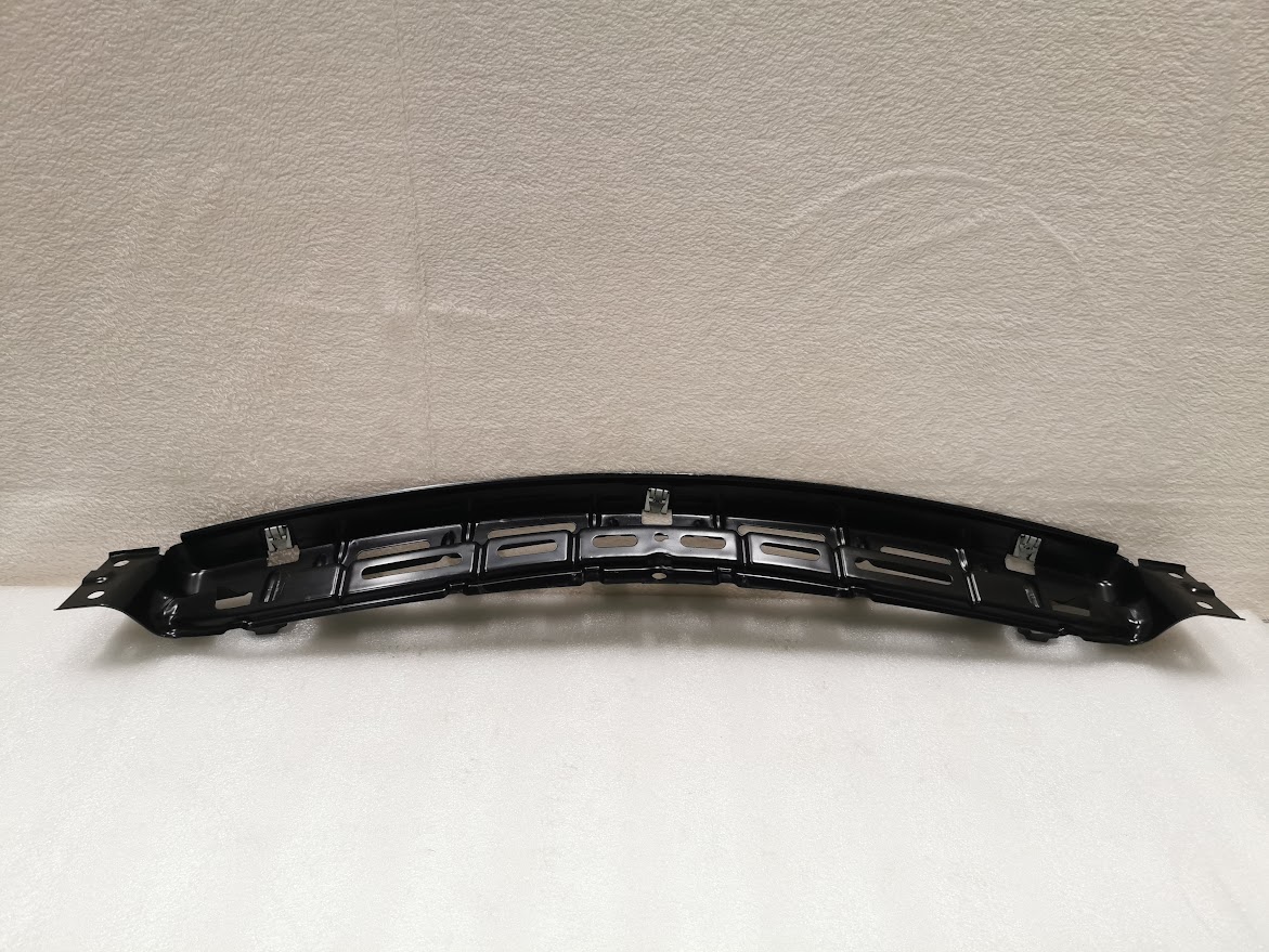 LISTEL DE MAINTIEN PARECHOC PORSCHE 986 / 98650564100 / N°6363