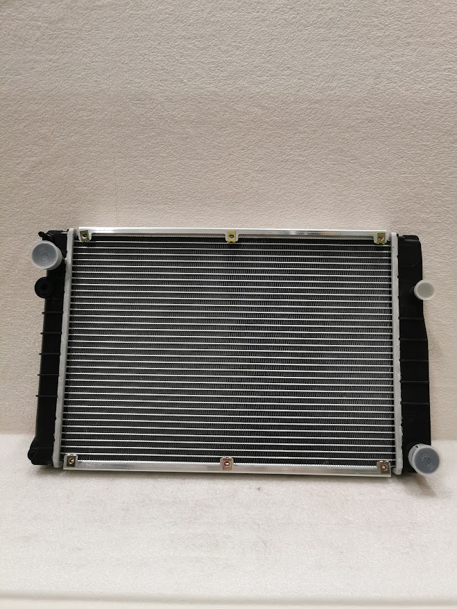 REFROIDISSEUR RÉFRIGÉRANT À EAU PORSCHE 944 / 95110603107 / N°6360