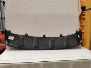 BECQUET AVANT NOIR PORSCHE MACAN 95B / 95B807061B / N°6362